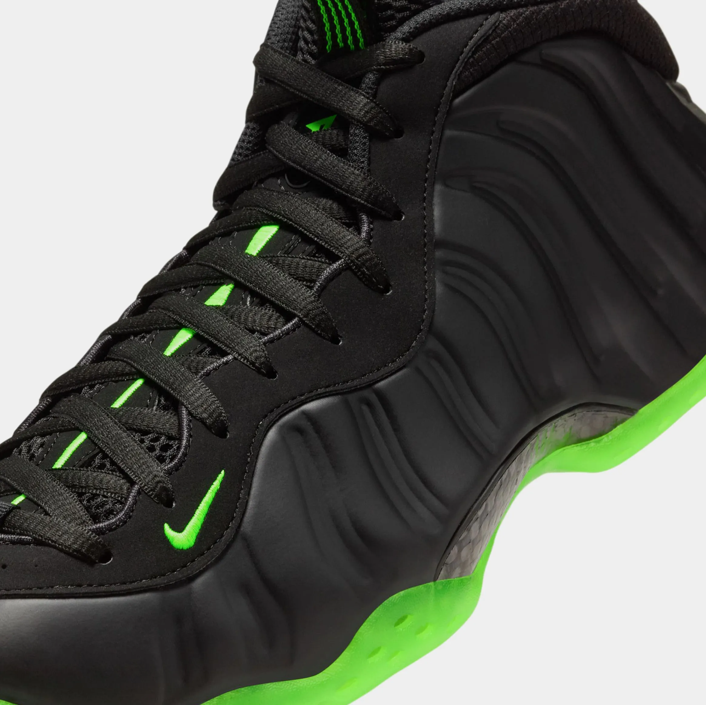Air Foamposite One Mens Basketball Shoes (Black/Volt)