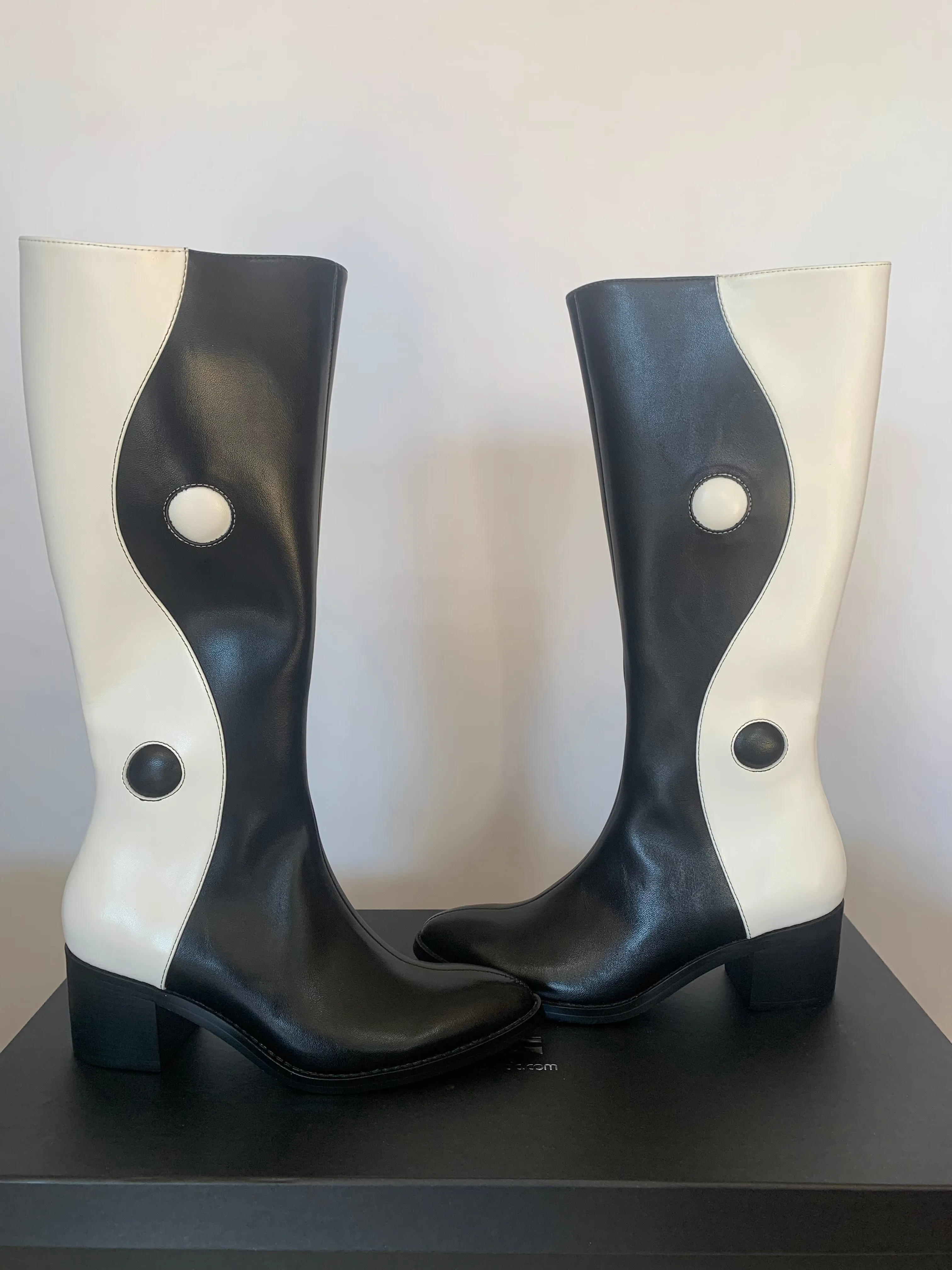 Balancing Act Boots HI B&W