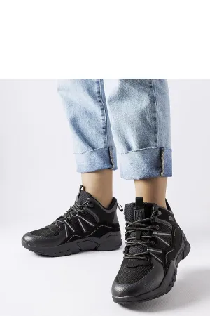 Black round toe trapper shoes