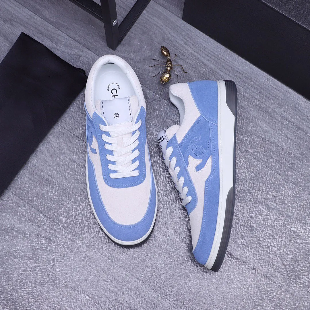 CC BLUE WHITE SUEDE LOW TOP SNEAKERS