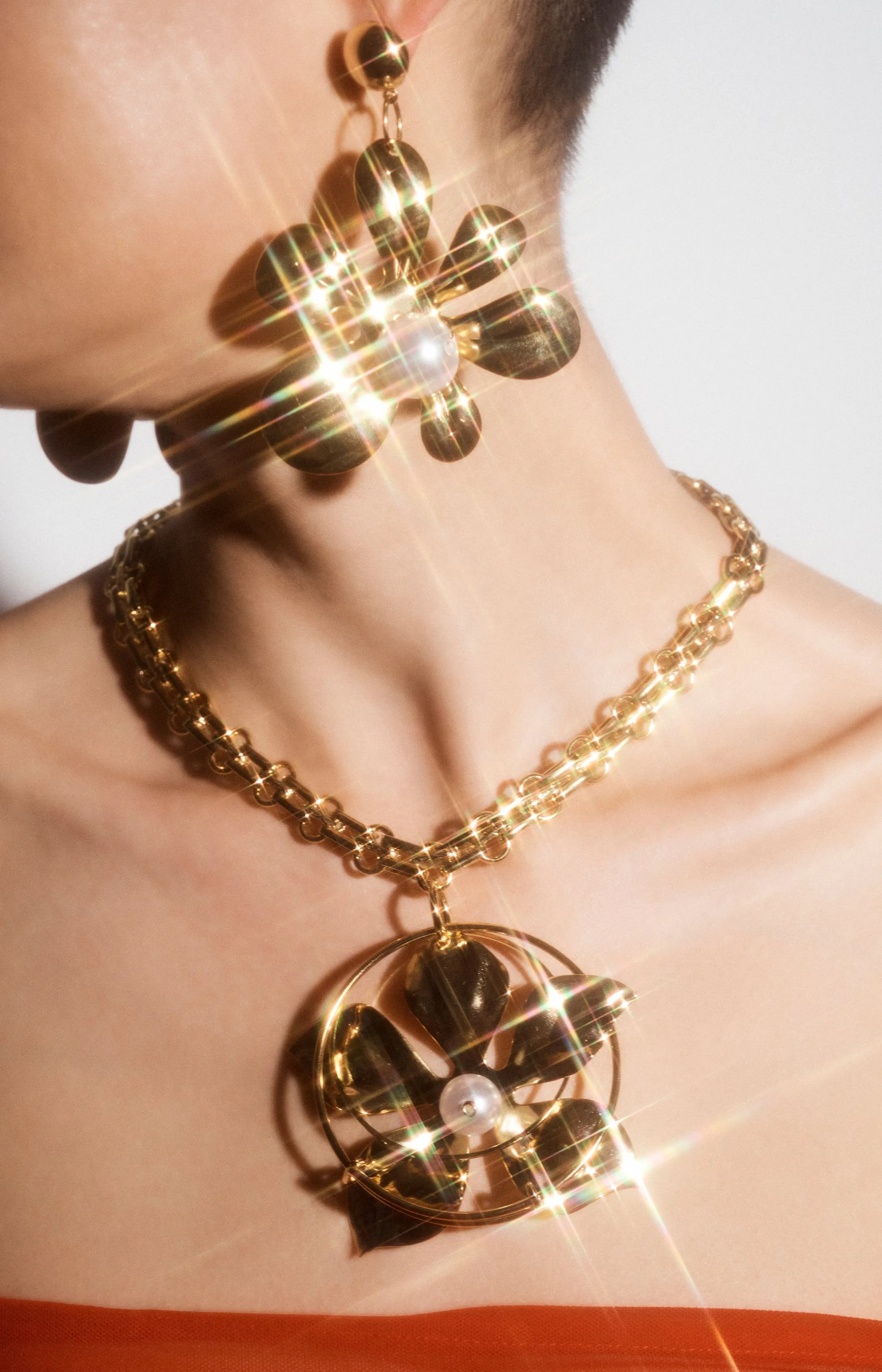 FLOWER OF DESIRE NECKLACE