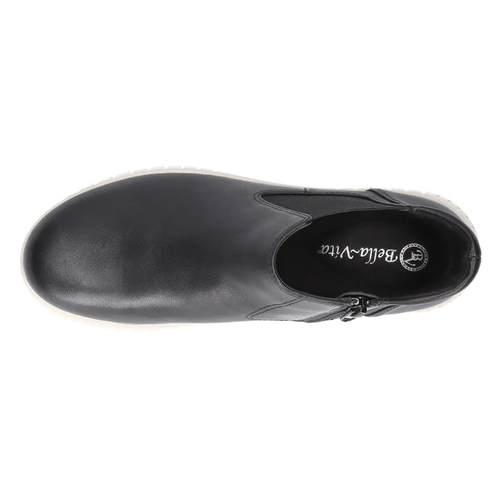 Kingly Round Toe Chelsea Zippered Booties
