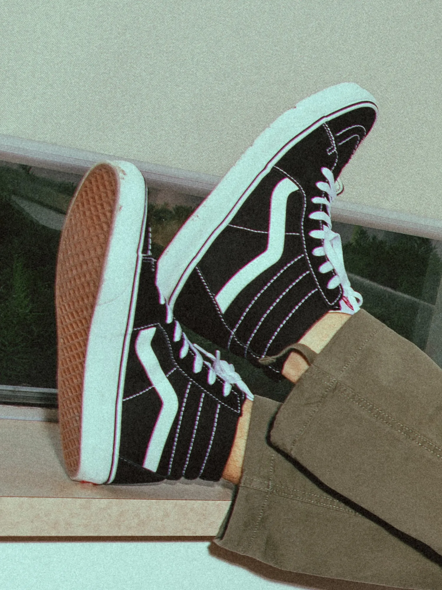 MENS VANS COMFYCUSH SK8 HI SNEAKER - CLEARANCE