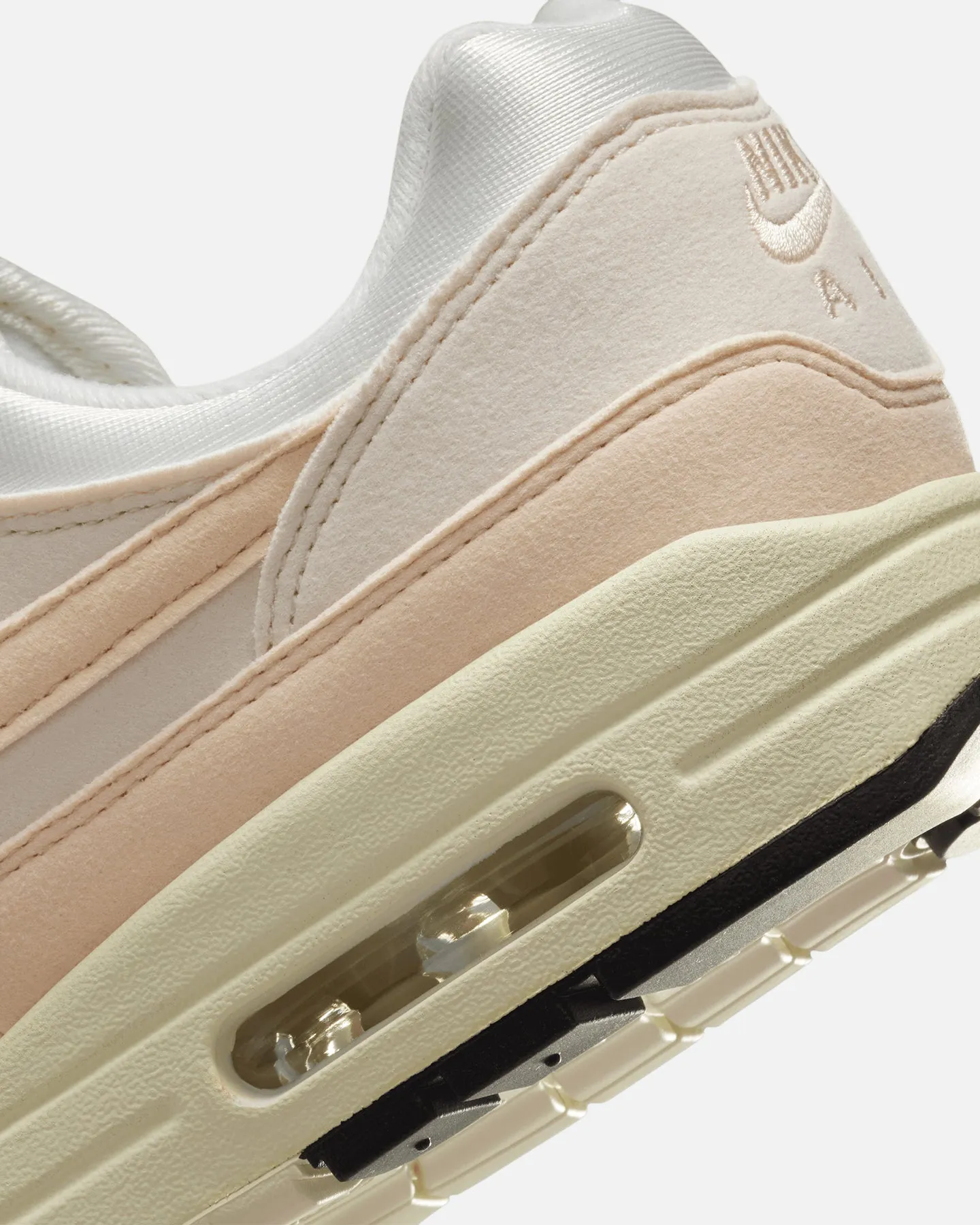 Nike Women's Air Max 1 Sail/Guava Ice