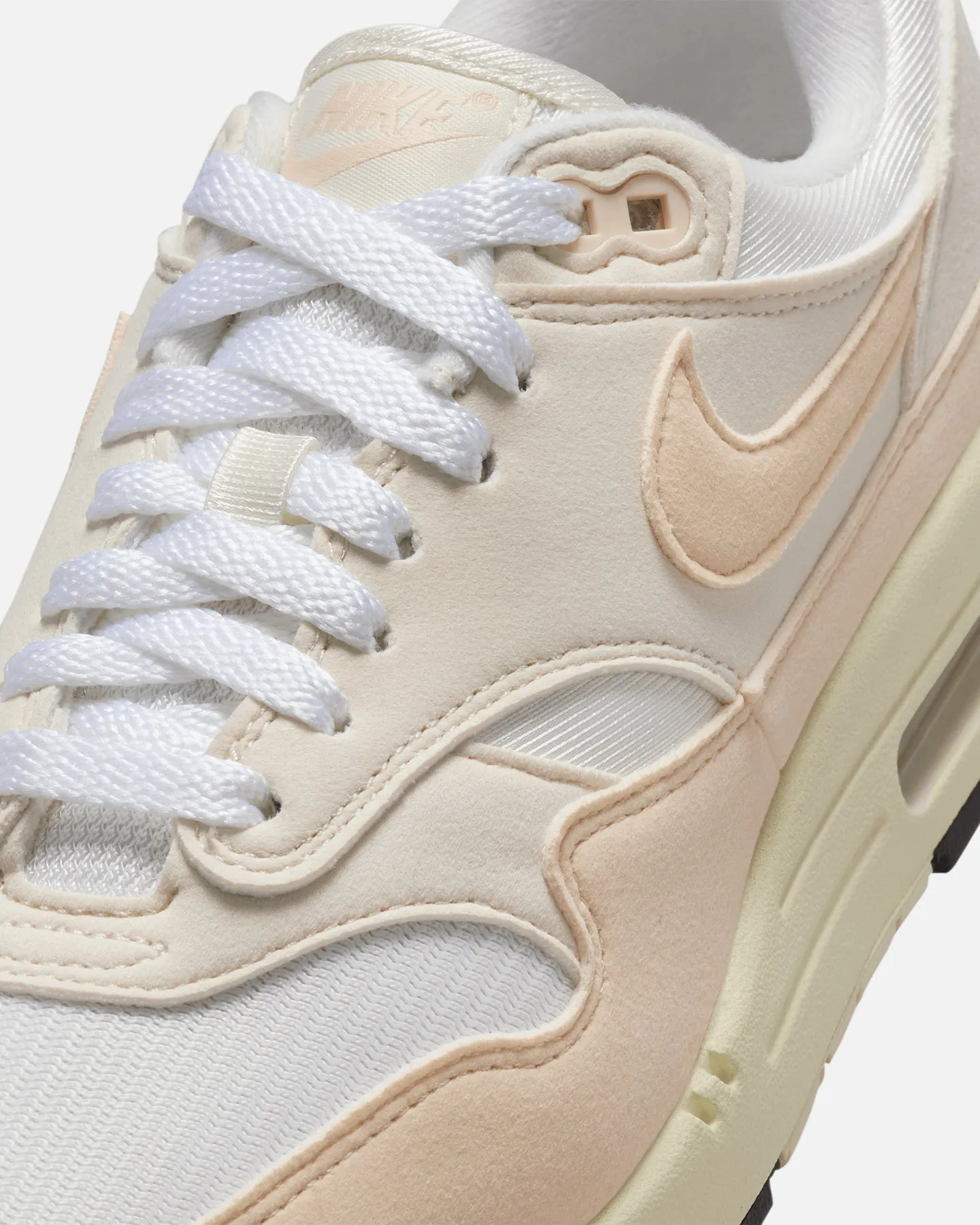 Nike Women's Air Max 1 Sail/Guava Ice