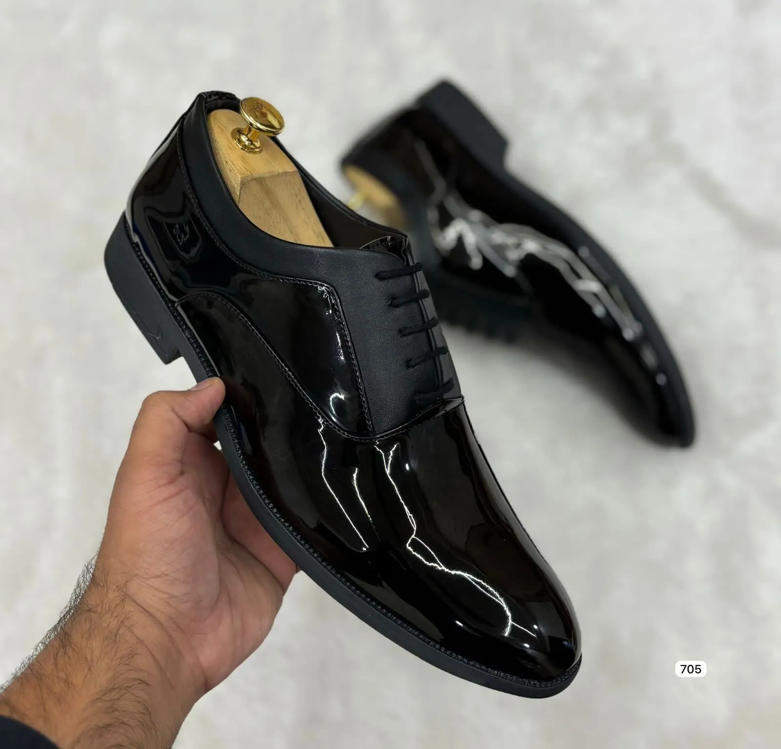 Shiny Oxford Lace-up Shoes Formal Style from Business to Black-Tie