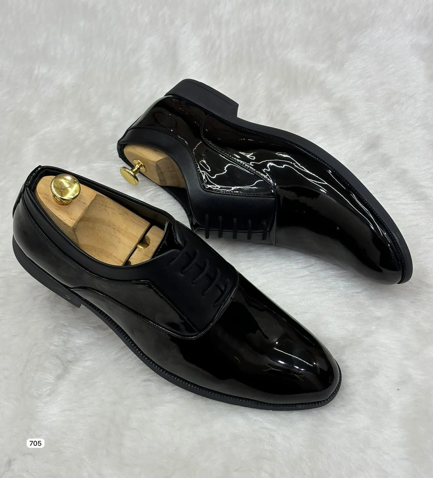Shiny Oxford Lace-up Shoes Formal Style from Business to Black-Tie