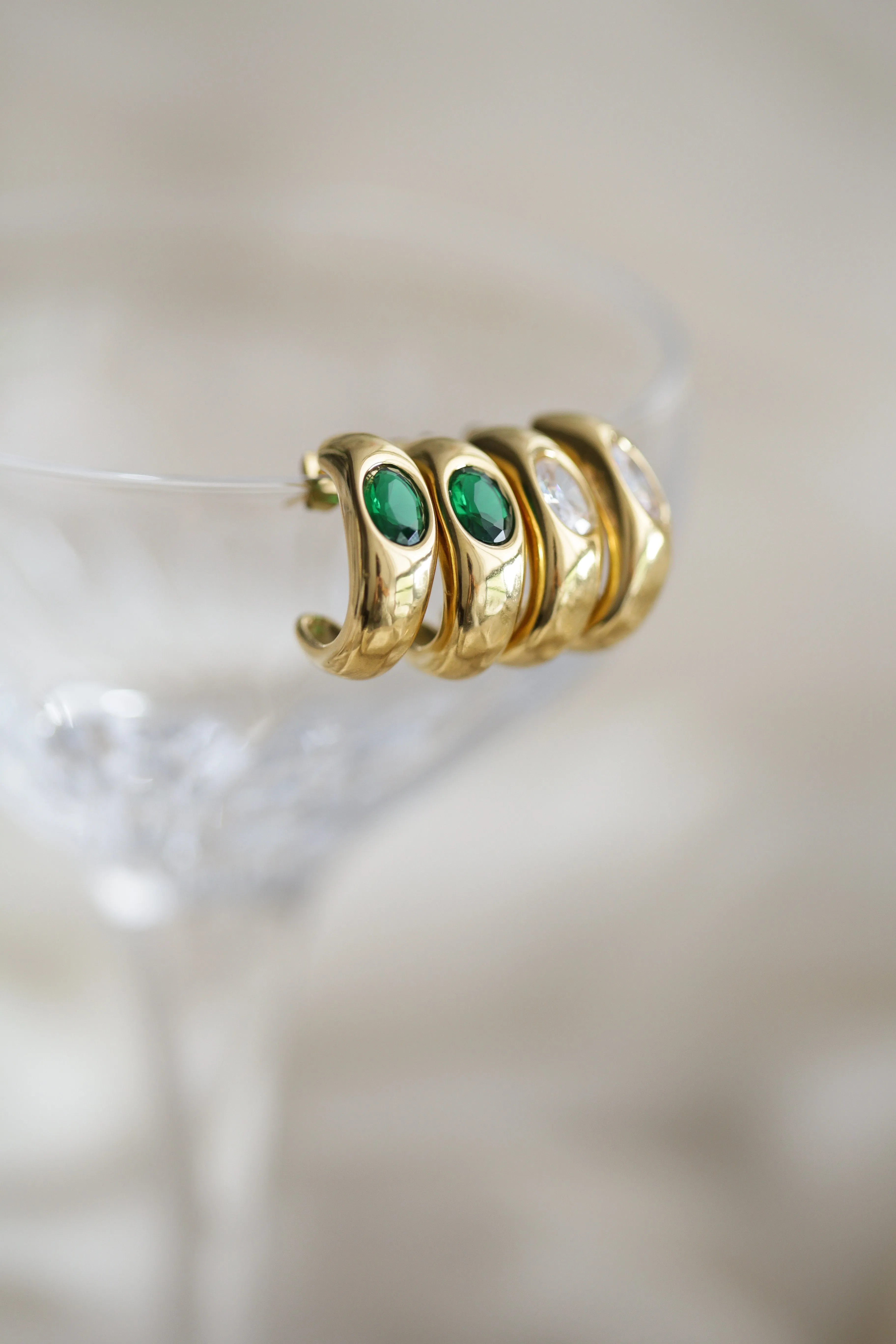 Zoe Hoops