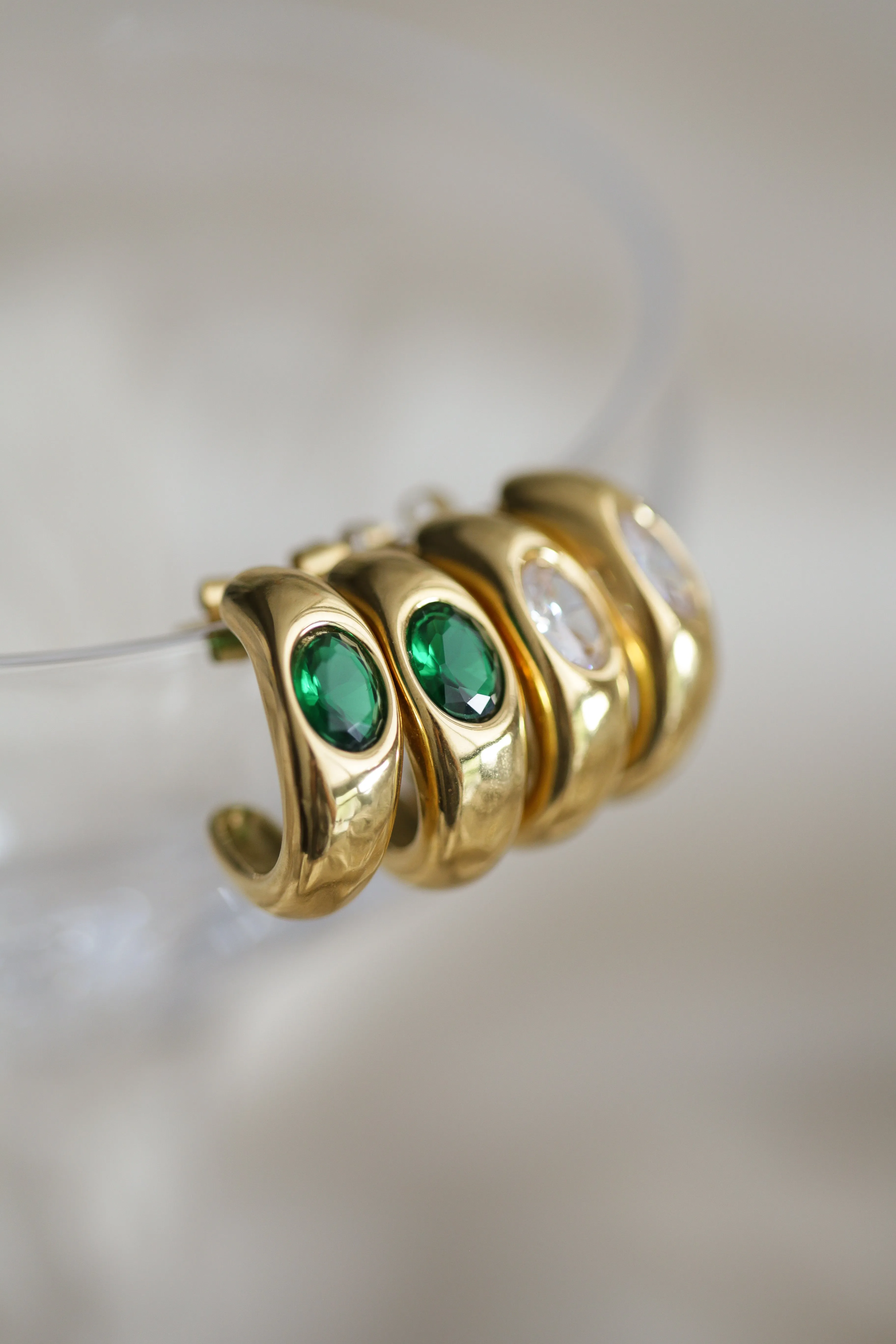Zoe Hoops